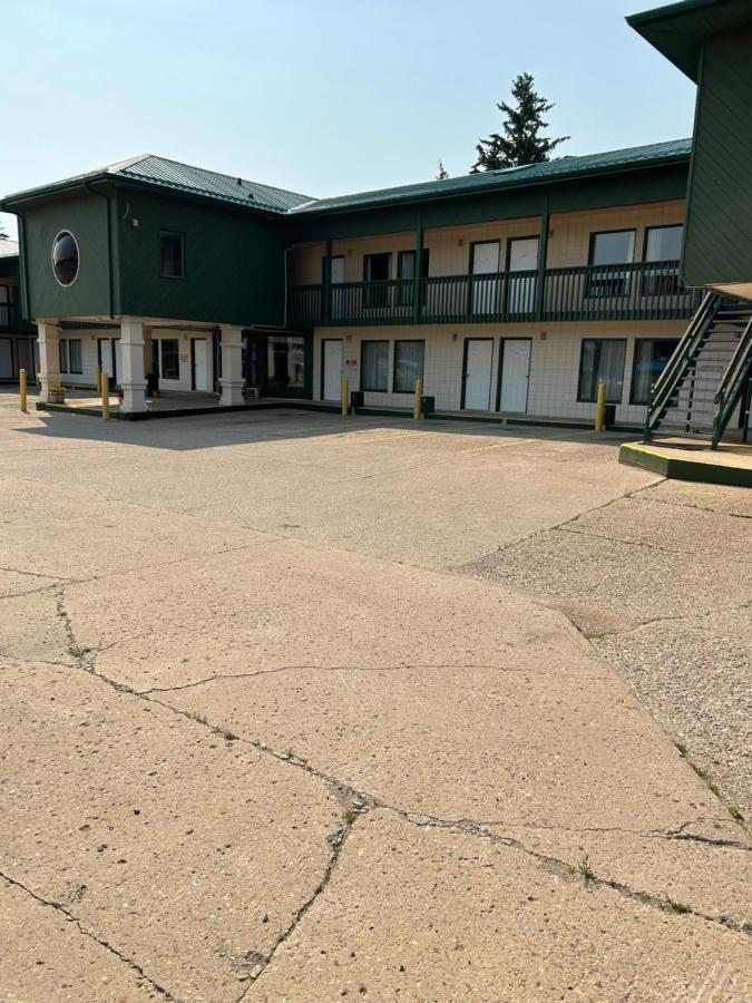 Goodknight Inn Lloydminster Exteriör bild